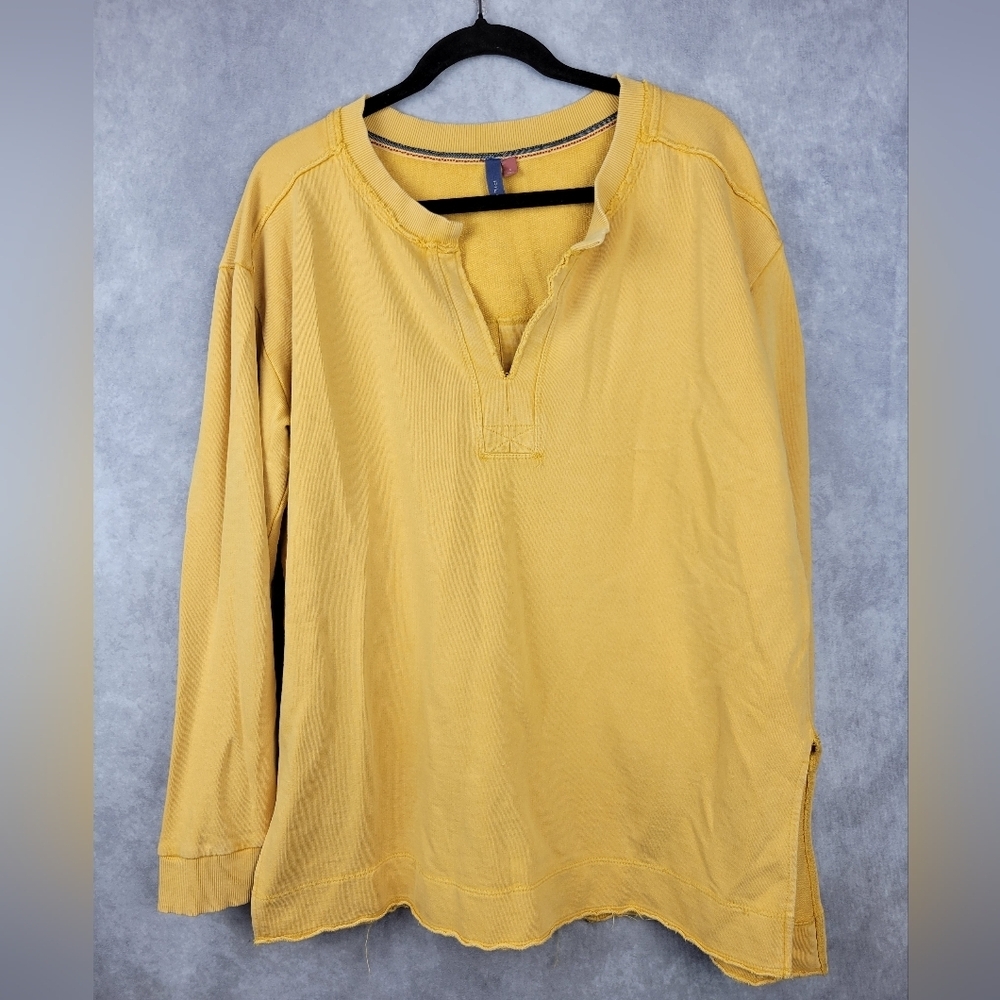 Anthropologie Women's Pilcro  Distressed Long‎ Sleeve Split Hem Tunic Top Gold L